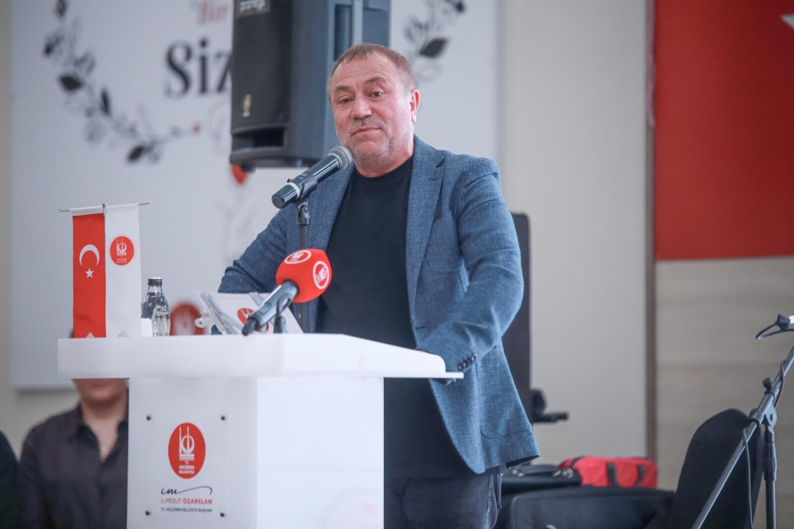 Türki̇ye Özel Sporcular Spor Federasyonu Başkani Bi̇rol Aydin