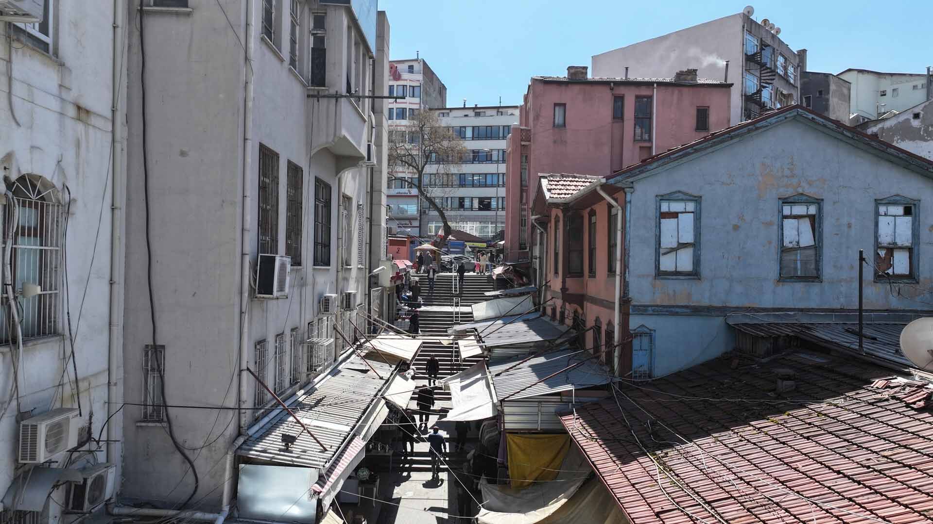 Ulus’ta Tenekeciler Caddesi Yenileniyor (2)