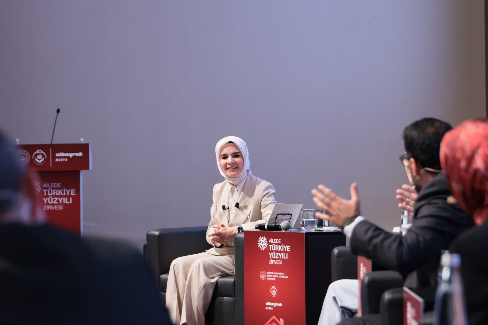 Ai̇lede Türkyi̇ye Yüzyili Zi̇rvesi̇ (6)