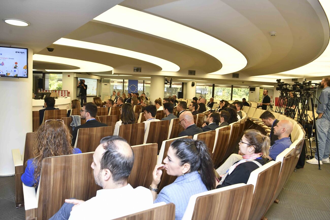 Ankara Büyükşehir Belediyesi Gençlik Çalışmalarıyla Ödül Aldı (2)