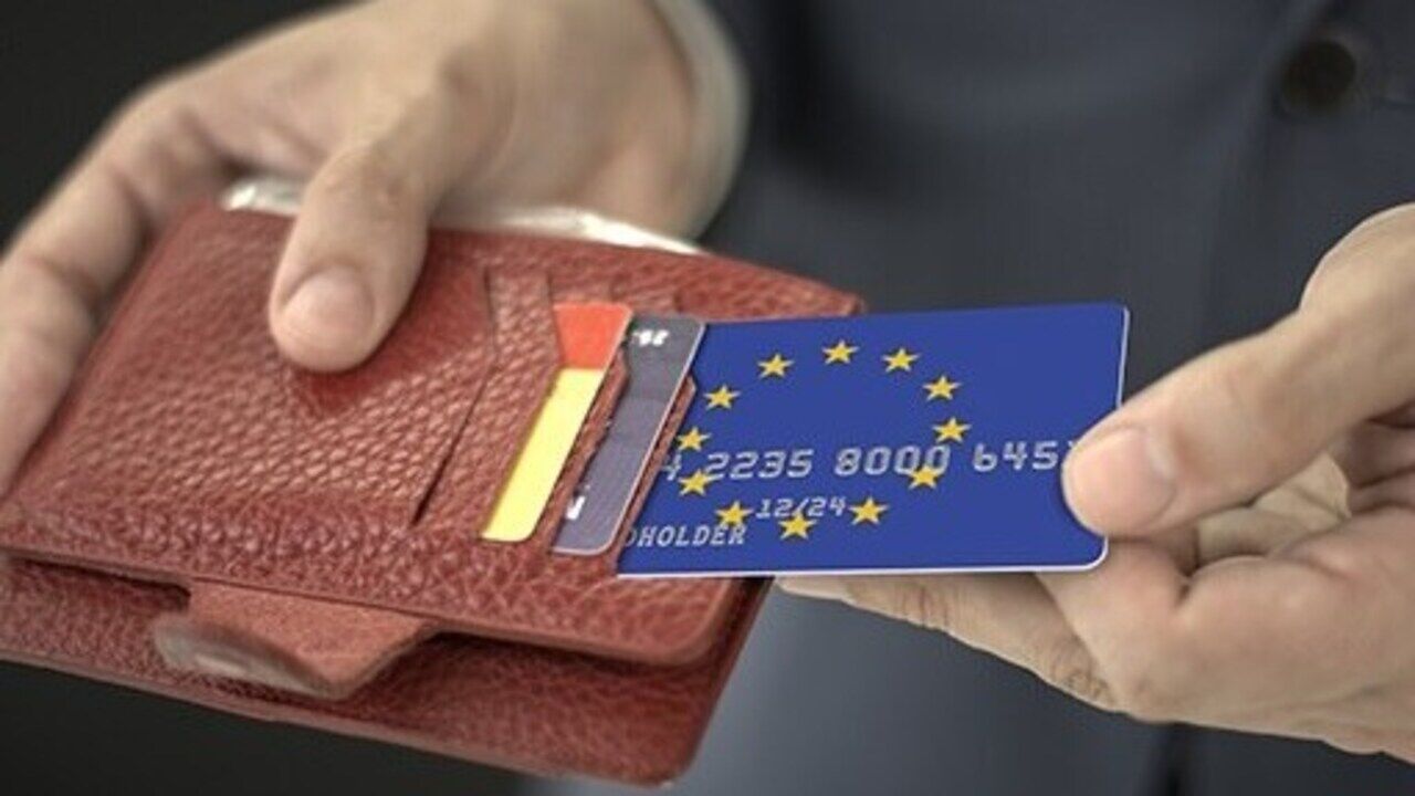Eu Blue Card (1)