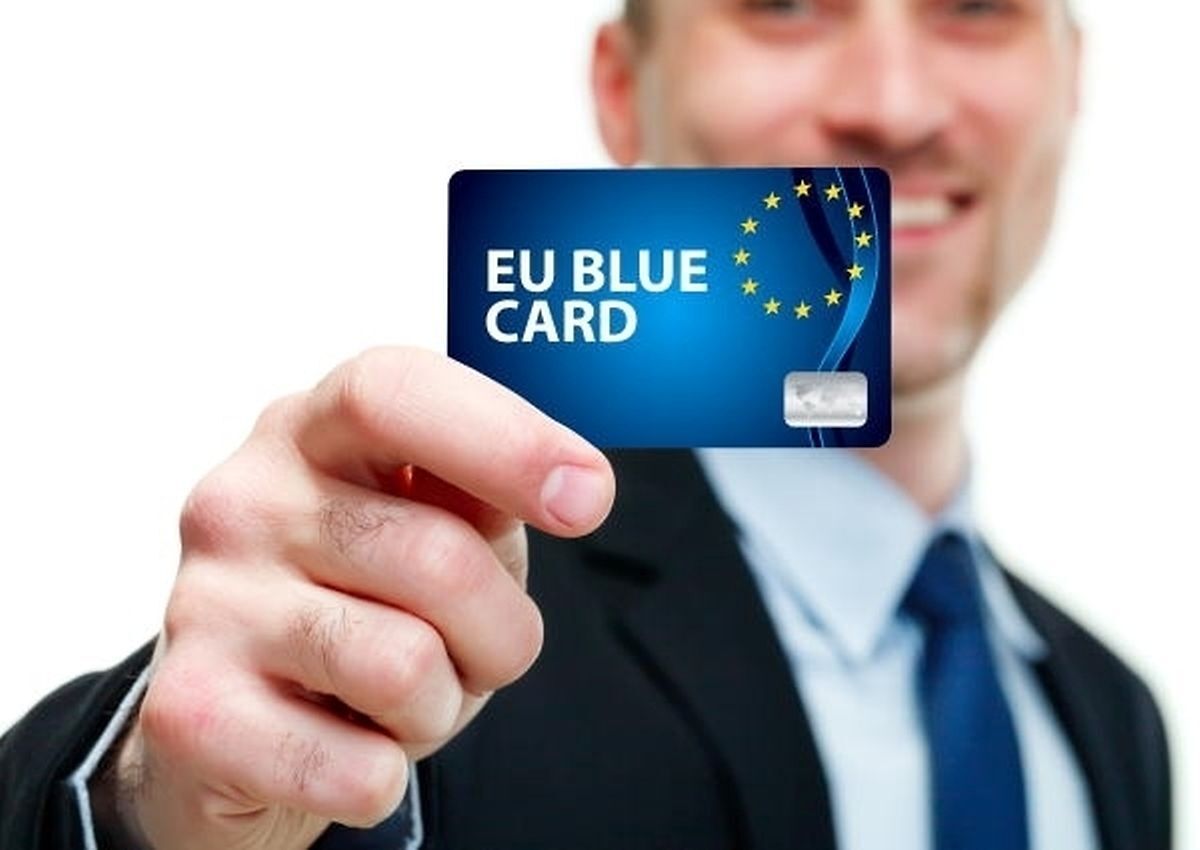 Eu Blue Card (2)