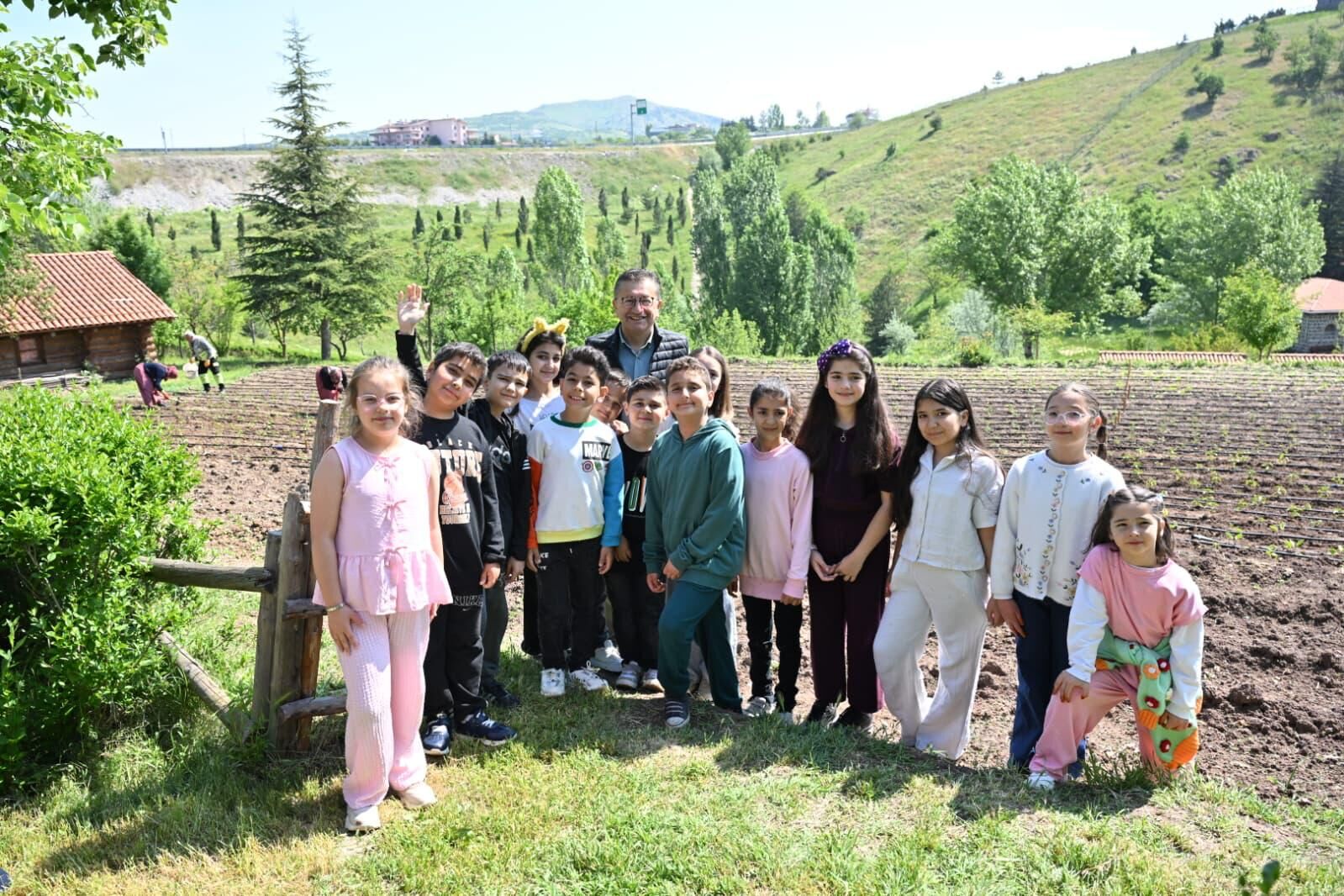 Haydi̇ Çocuklar Bostana (1)
