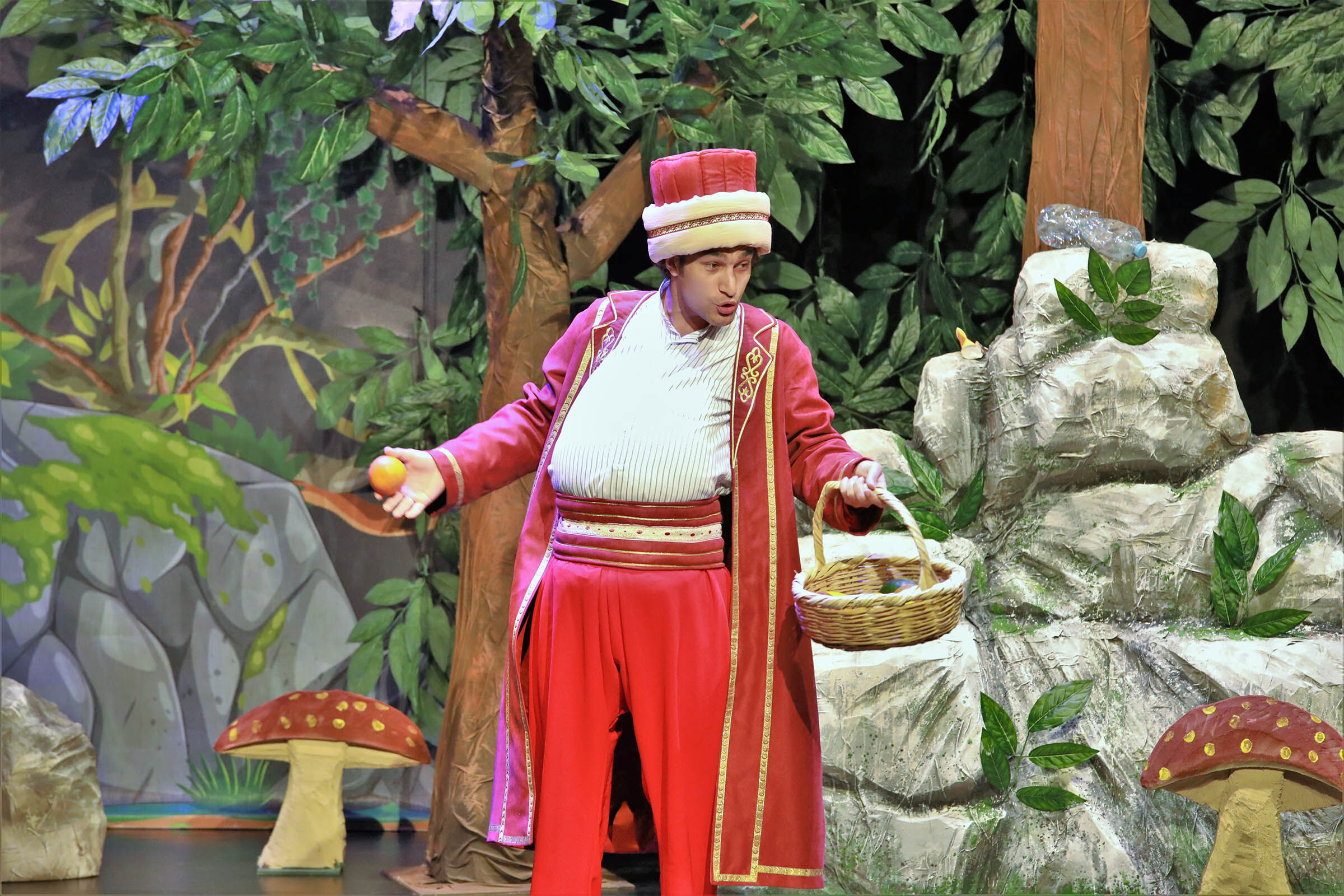 Kavuklu Ve Pi̇şekar Ormanda (2)