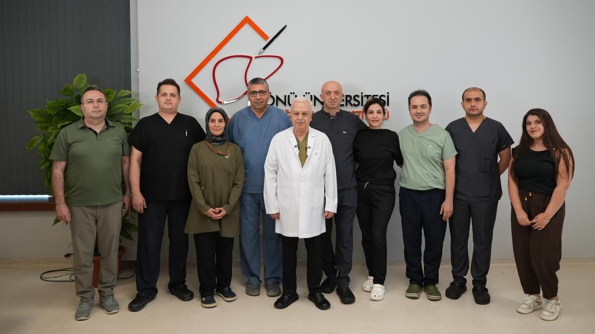 Malatya’da Dünyanın Ilk 8’Li Çapraz Karaciğer Nakli Yapıldı (3)