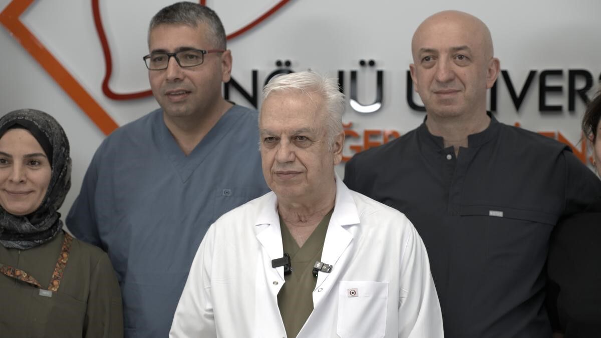 Malatya’da Dünyanın Ilk 8’Li Çapraz Karaciğer Nakli Yapıldı (4)