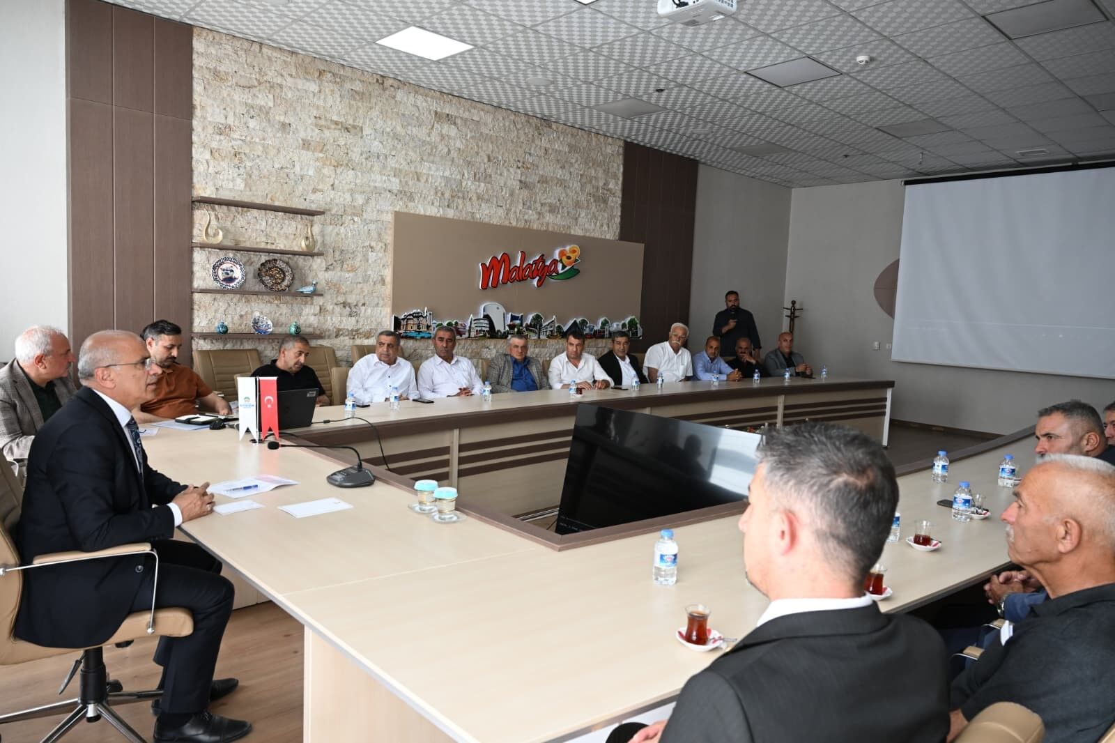 Sami Er Muhtarlarla (2)