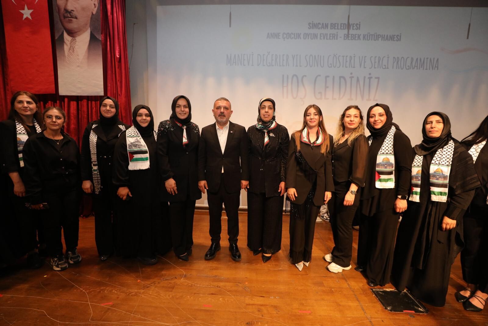 Sincanlı Miniklerden Yıl Sonu Gösterisi (1)