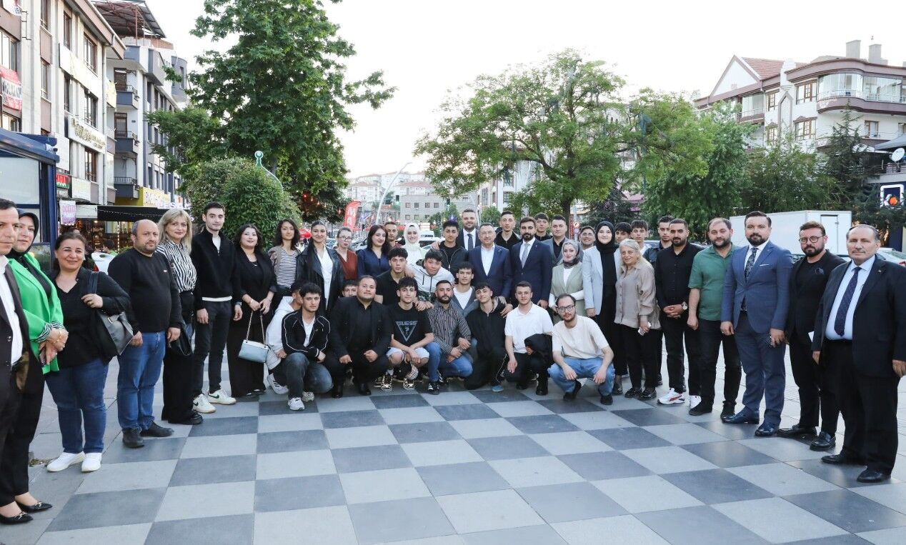 Fuat Oktay Keçiören’de teşkilat ve gençlerle buluştu - 5