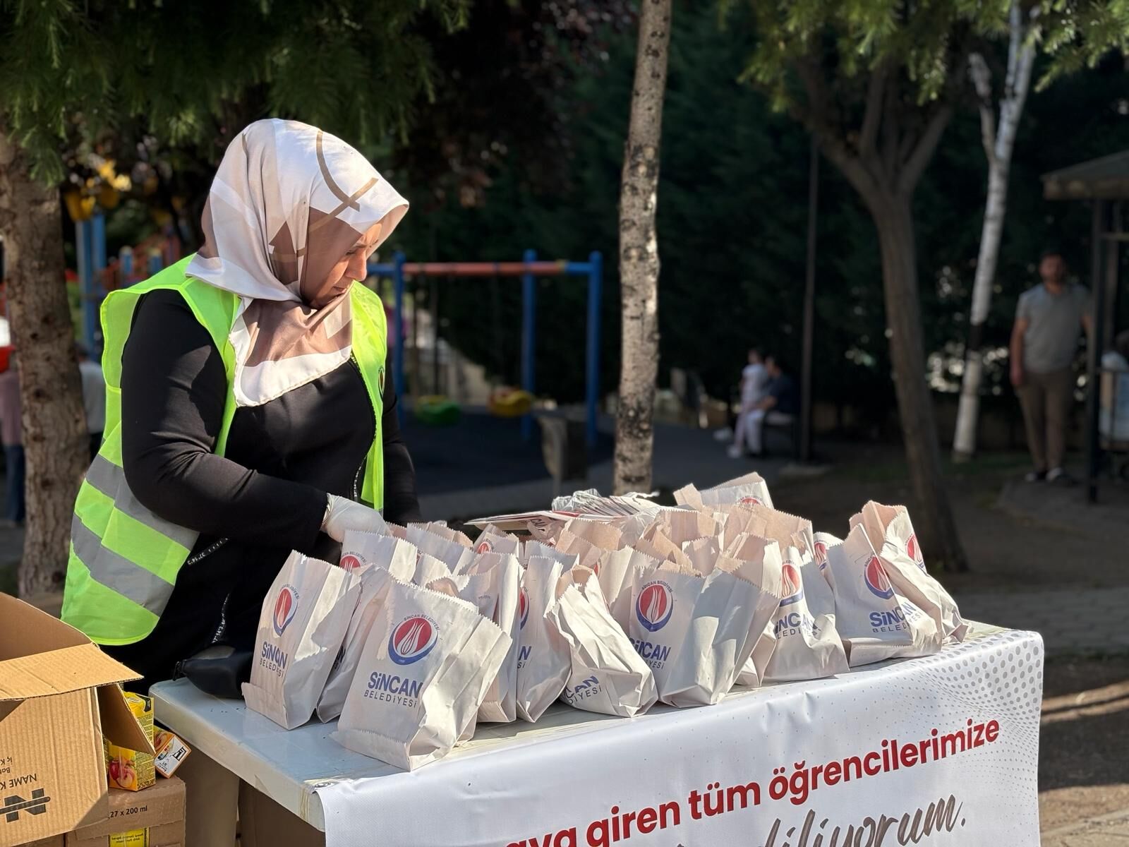 Yks Simit Meyve Suyu Ikramı (1)