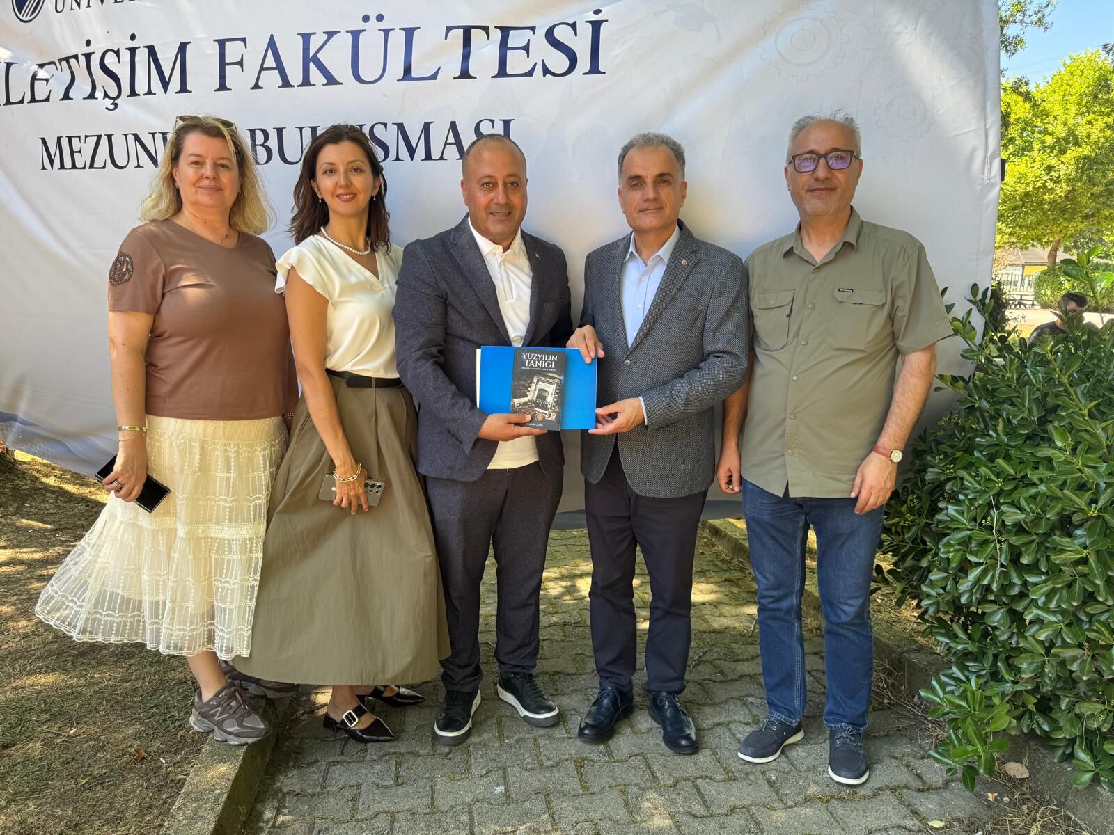 Yüksek Lisans Tezinden Ödüllü Kitaba… (1)