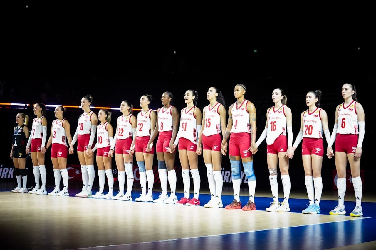 A Milli Kadın Voleybol Takımı (2)-2