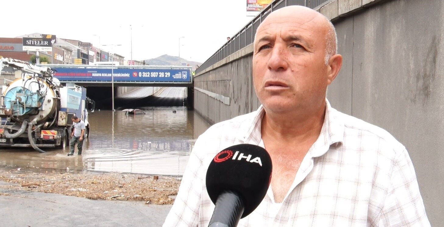 Ankara'da sağanakta alt geçitte mahsur kalan sürücü isyan etti - 2