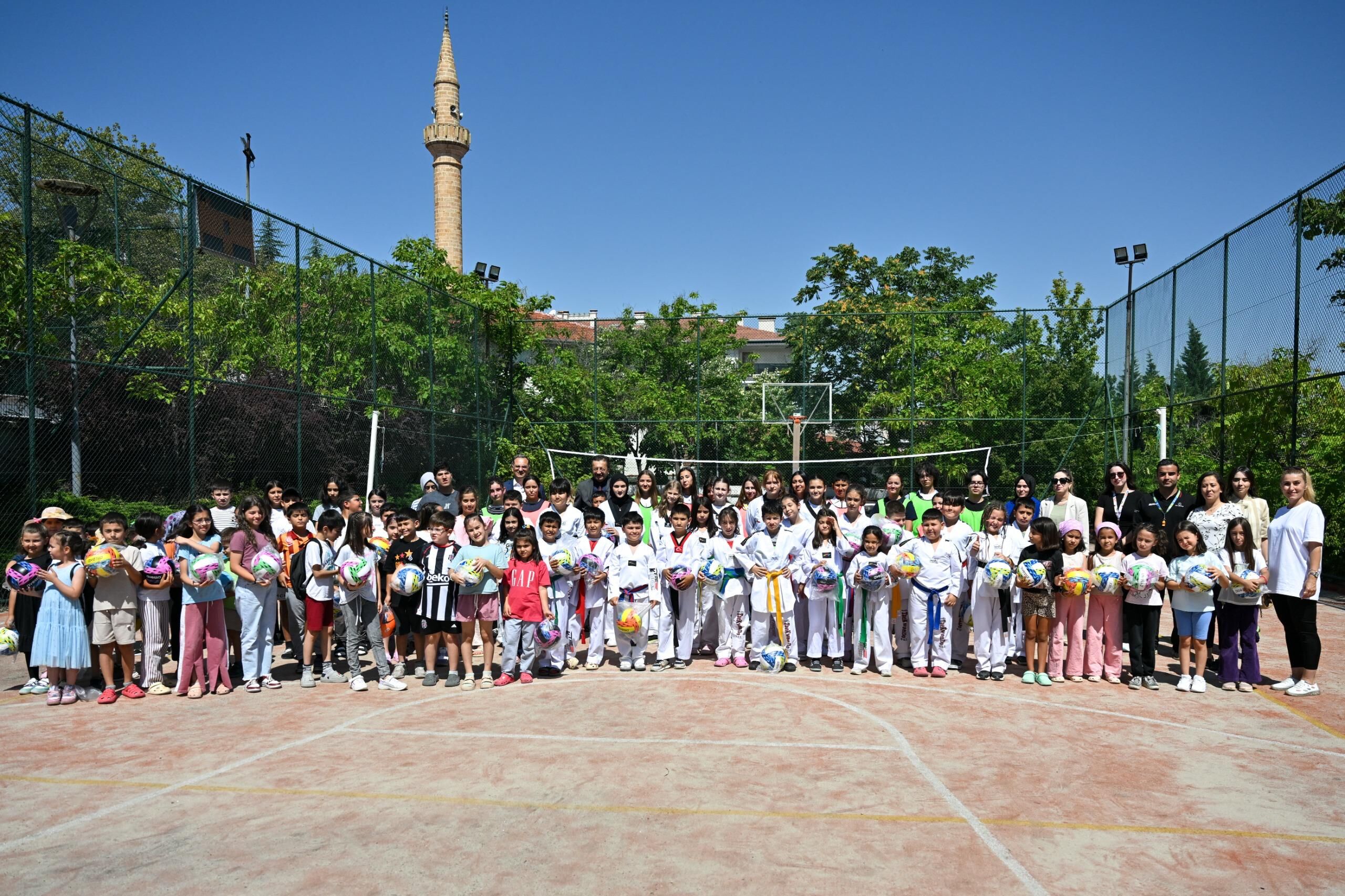 Başkan Ti̇ryaki̇’den Yaz Okullarina Zi̇yaret (1)