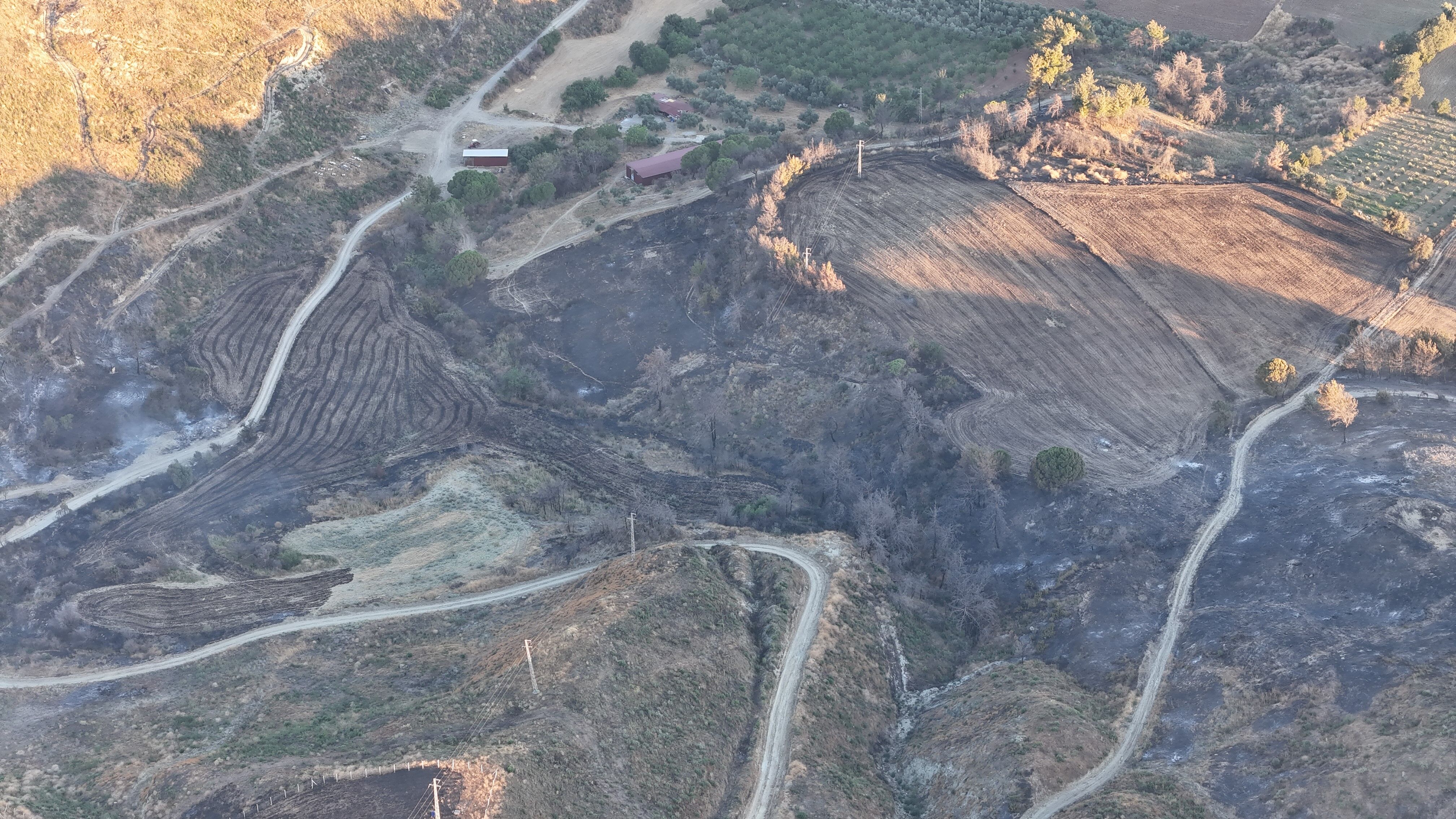Çanakkale'deki Yangının Izleri Havadan Görüntülendi (2)