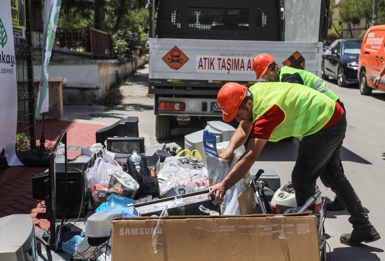 Çankaya Belediyesi Çevre Atık 50 Ton Elektronik Atık (4)