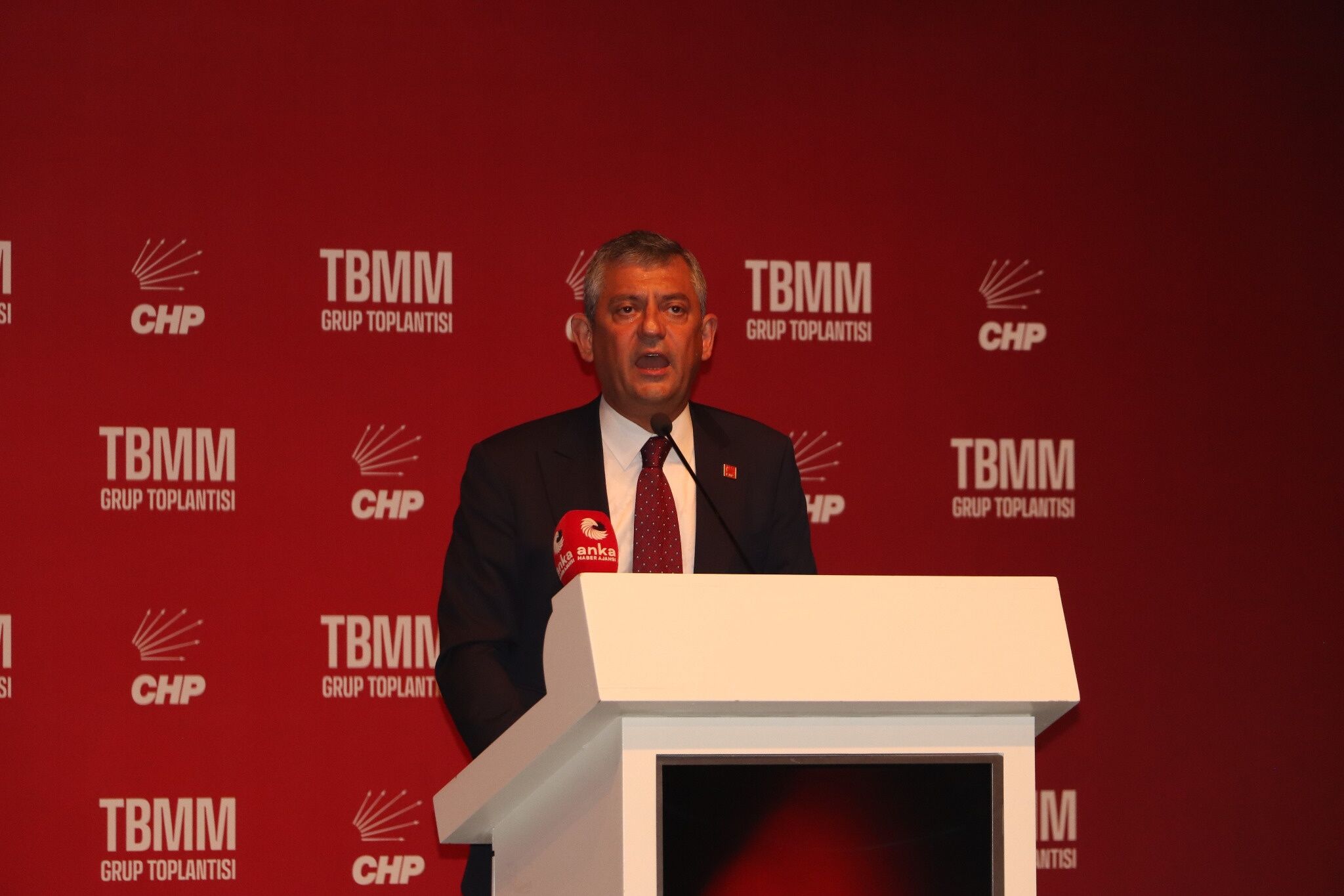 özgürözelesk
