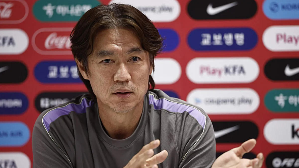 Hong Myung Bo