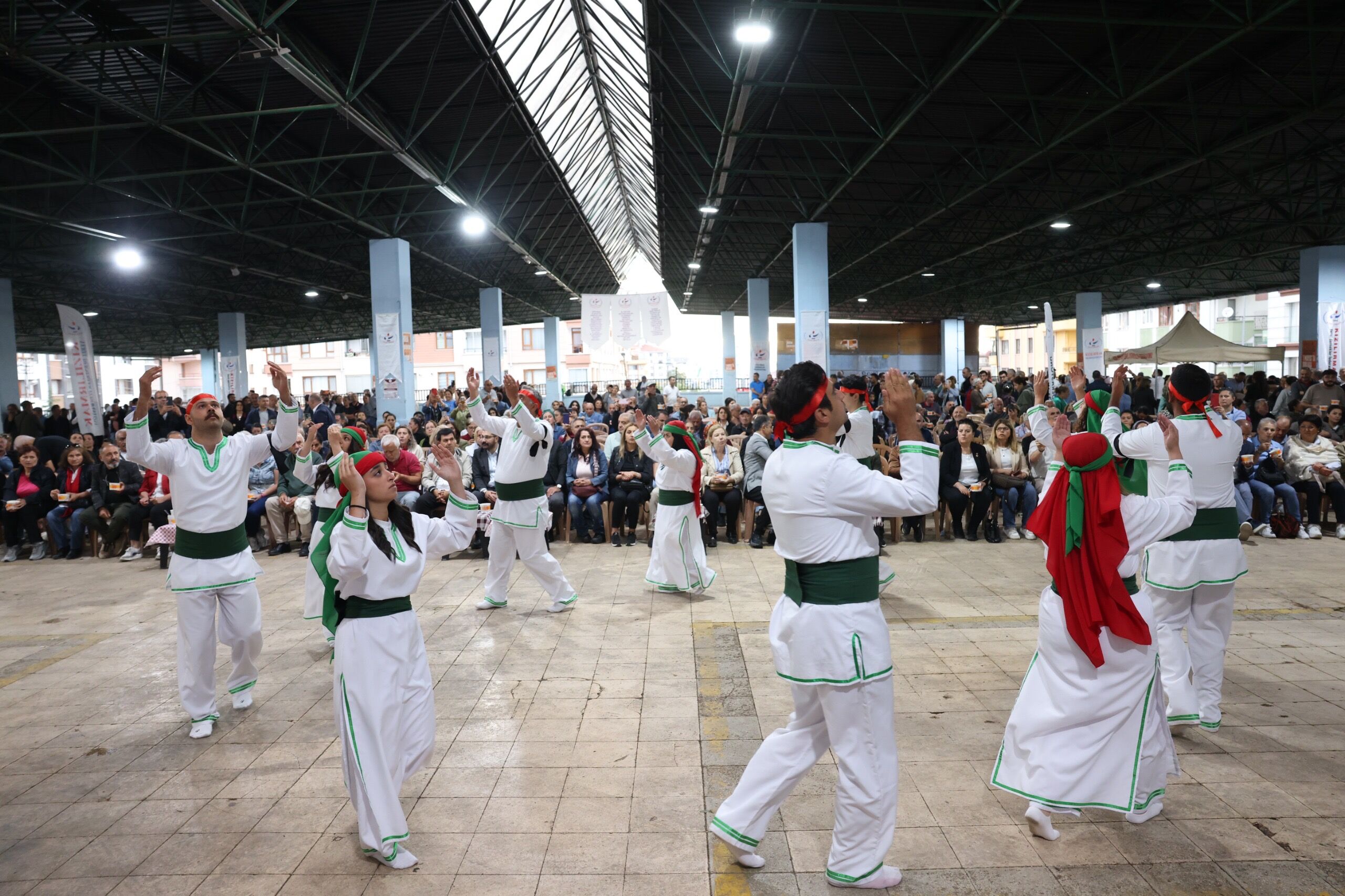 Sivil Toplum Kuruluşları Aşure Etkinliğ Çankaya Belediyesi Başkan Vekili Haldun Güler (8)