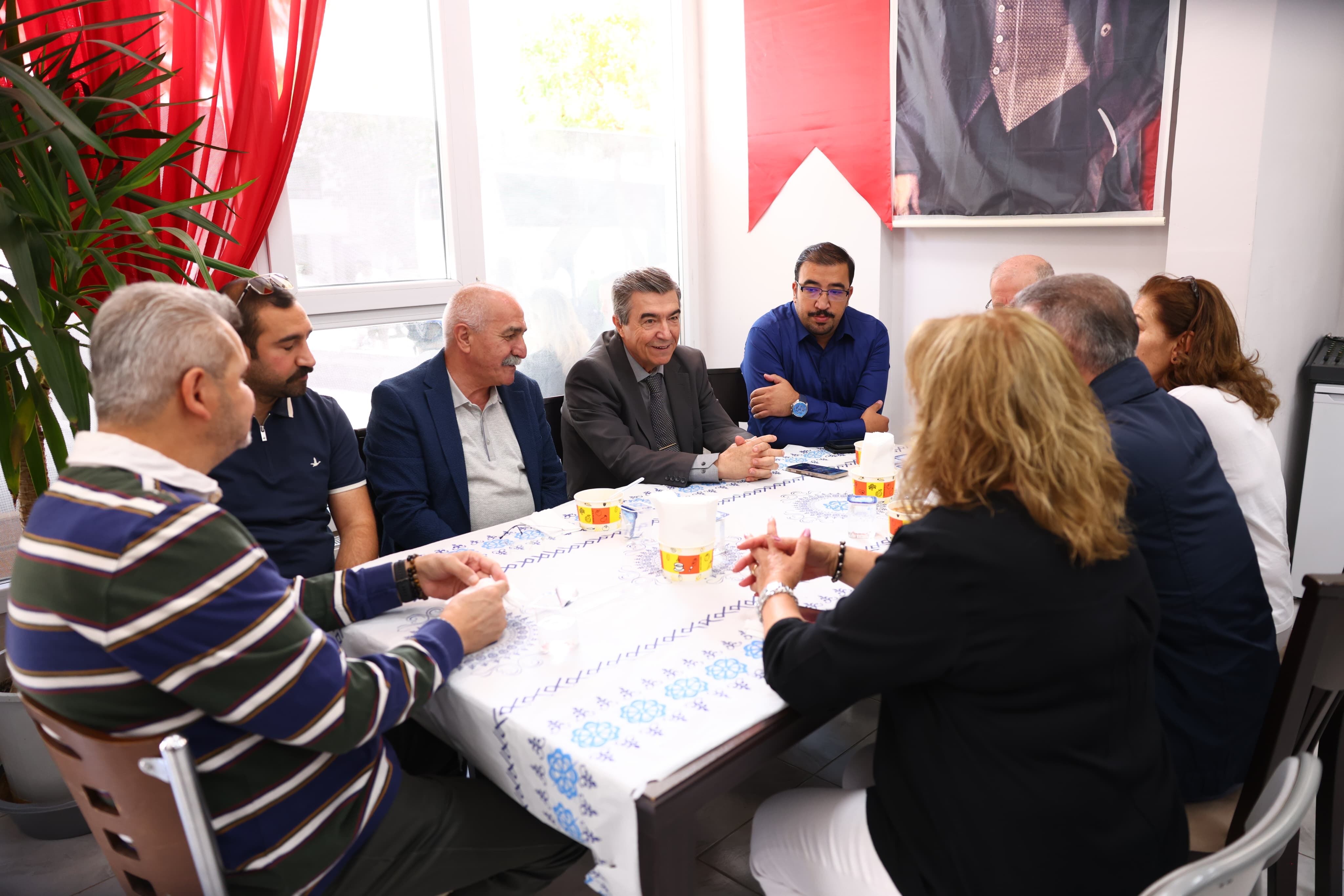 Sivil Toplum Kuruluşları Aşure Etkinliğ Çankaya Belediyesi Başkan Vekili Haldun Güler (9)