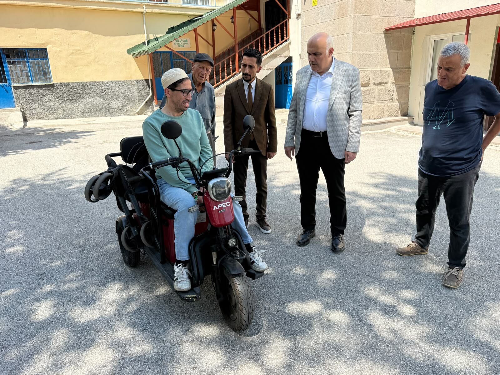 07.08.2026 Elektri̇kli̇ Moped Fotoğraf (3)