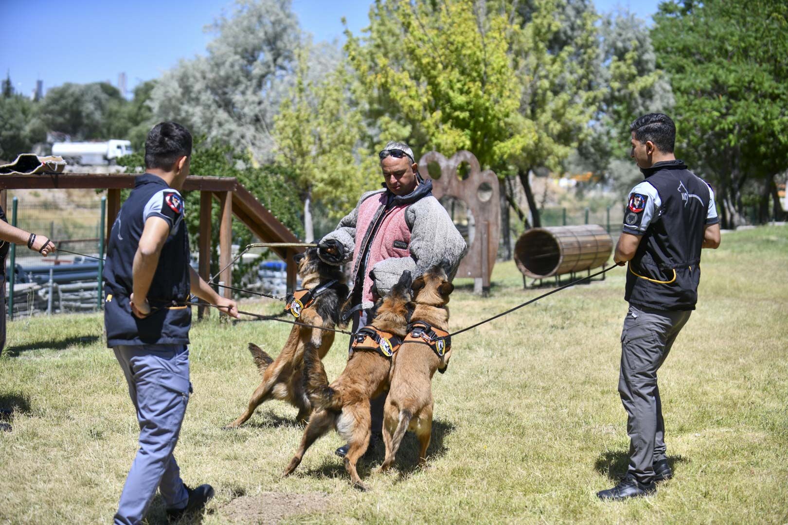 Abb'nin K9 Ekipleri Başkent'te 7 Gün 24 Saat Görevde (3)
