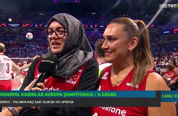 Aysun Özbek.jpg1