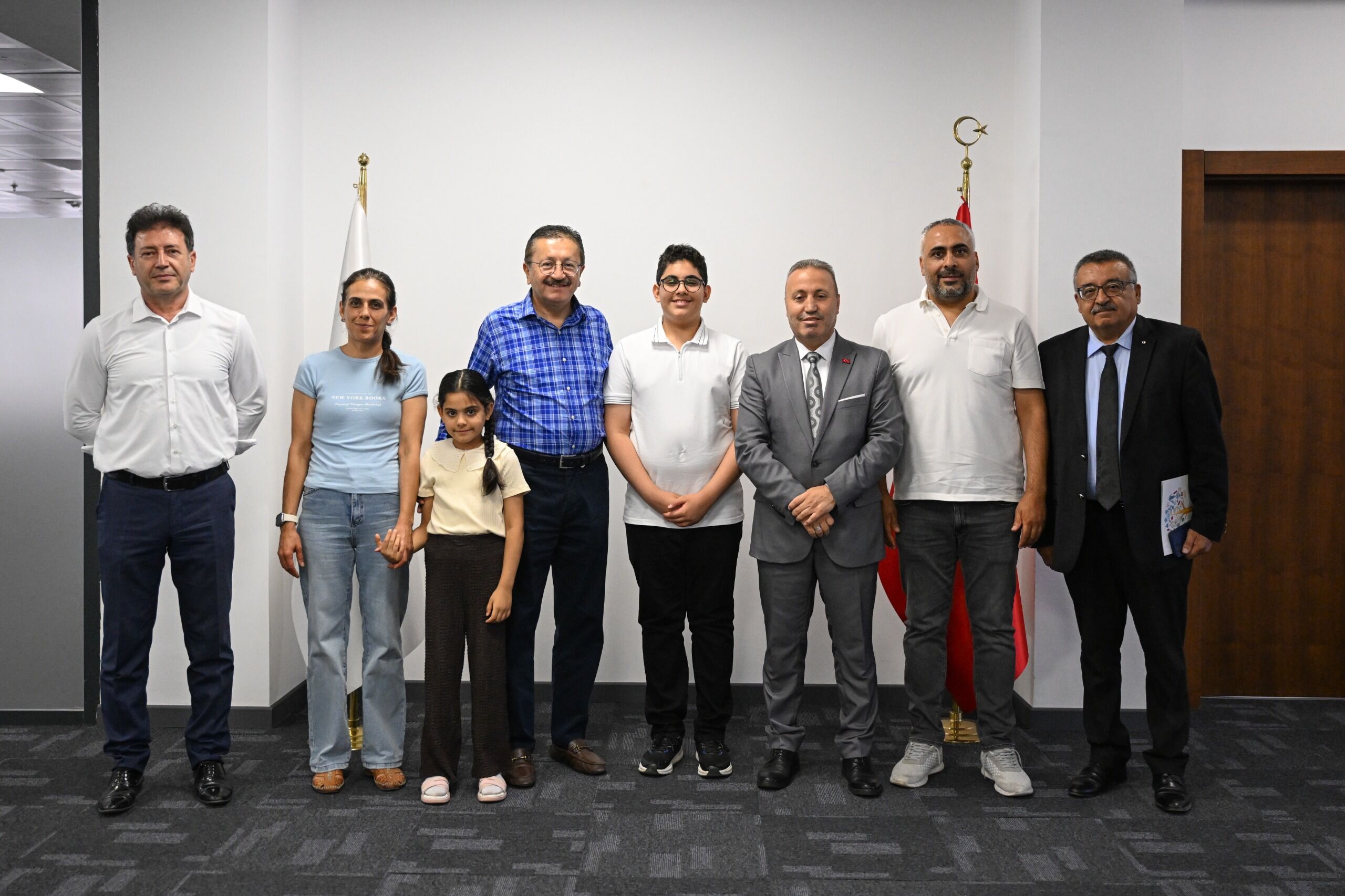 Başkan Ti̇ryaki̇ Altindağli Lgs Şampi̇yonu’nu Tebri̇k Etti̇ (2)