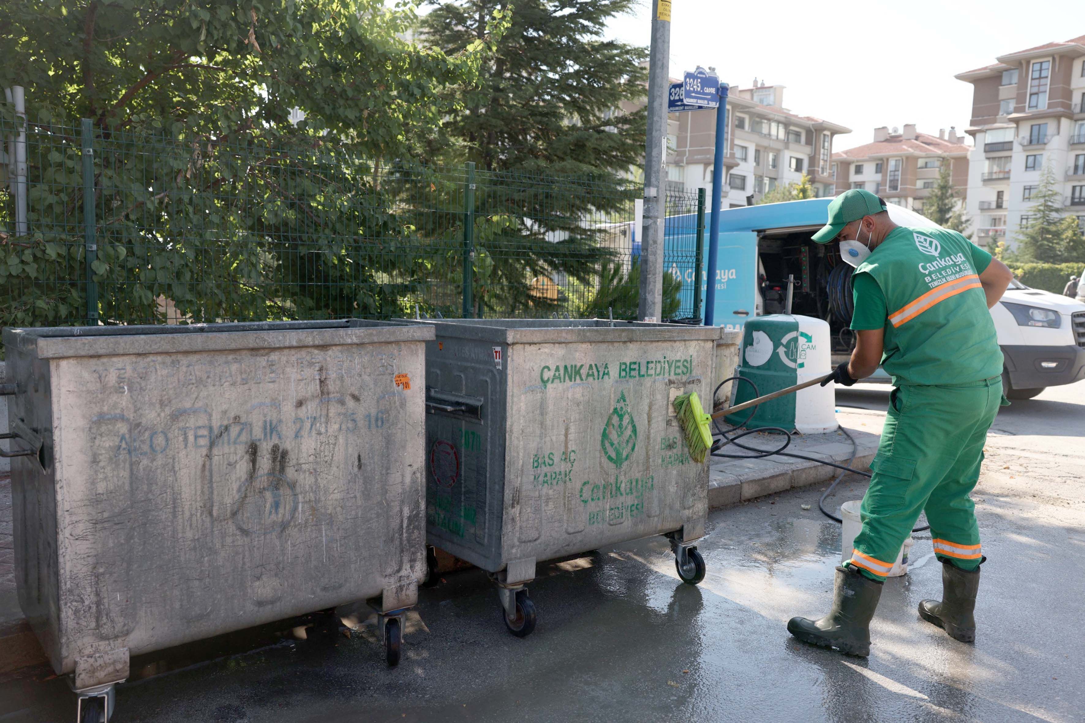 Çankaya’nın 124 Mahallesinde Temizlik Mesaisi (1)