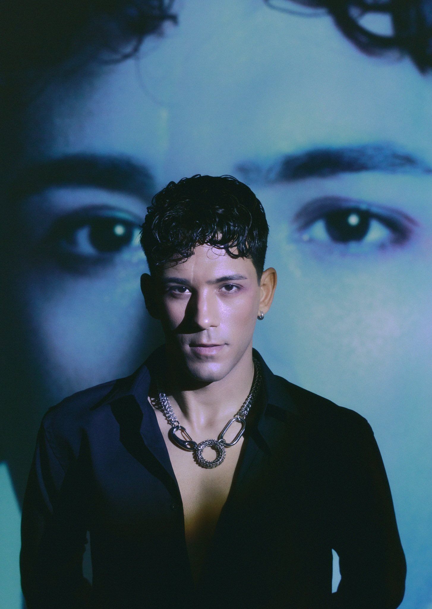 Crush Oğuzhan.jpg3