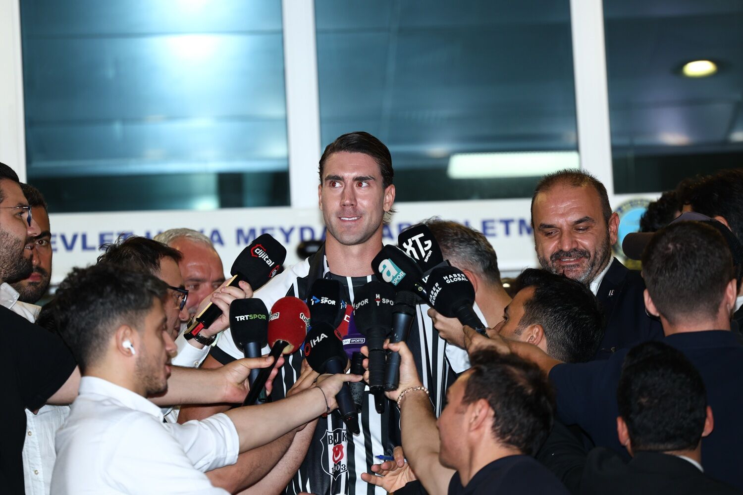 Dusan Vlahovic (5)
