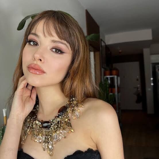 Ipek Çiçek.png1