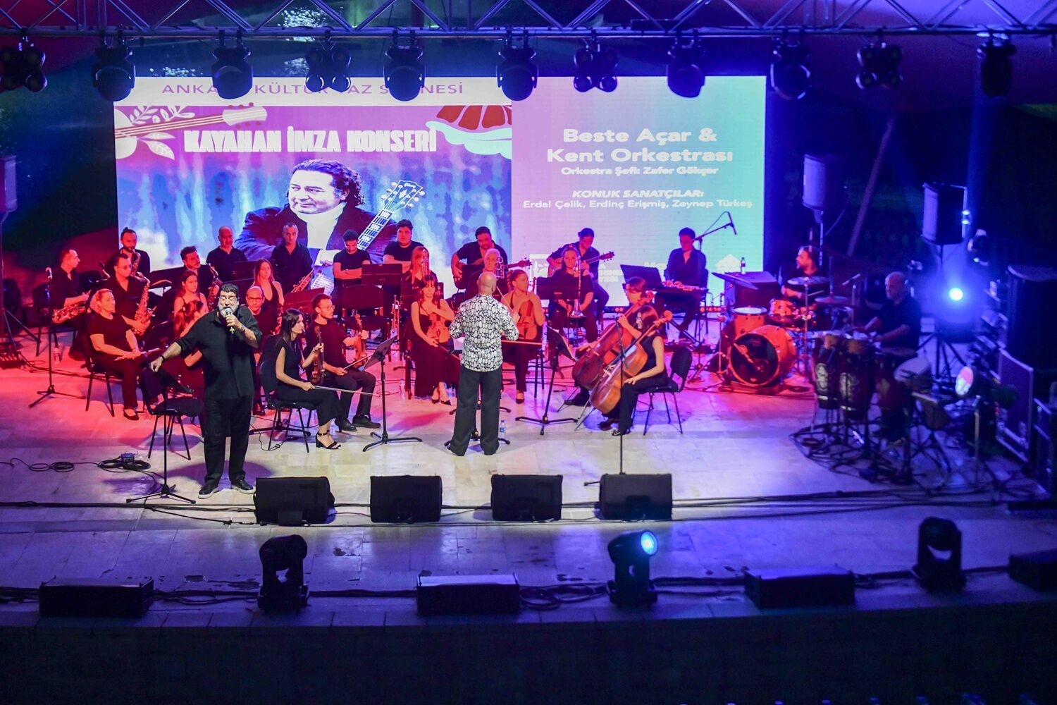 Kayahan'ın Unutulmaz Şarkıları Ankara'da Yankılandı (1)