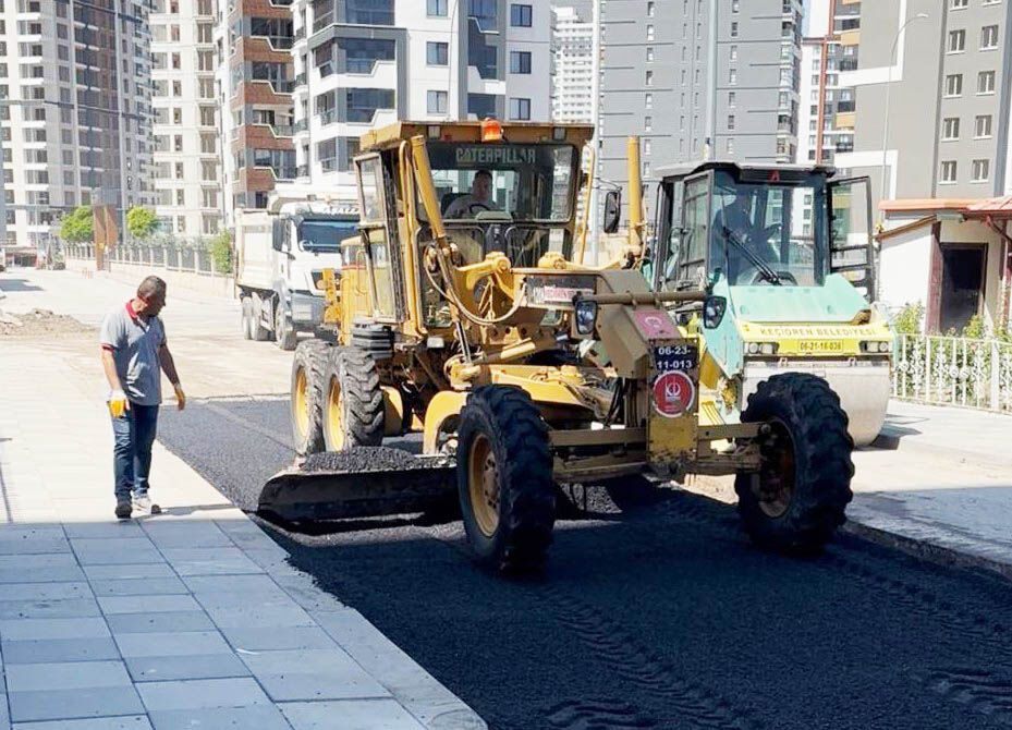 Keçiören'de Yol Ve Kaldırımlarda Bakım Sürüyor (3)