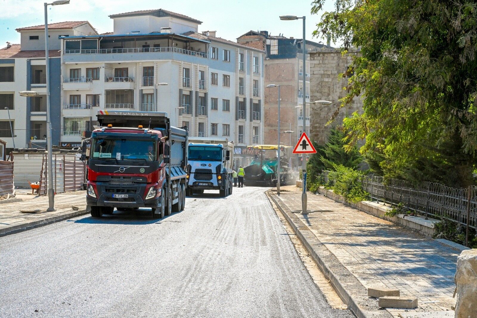 Malatya'da 95 Noktada Yol Çalışması Sürüyor (1)