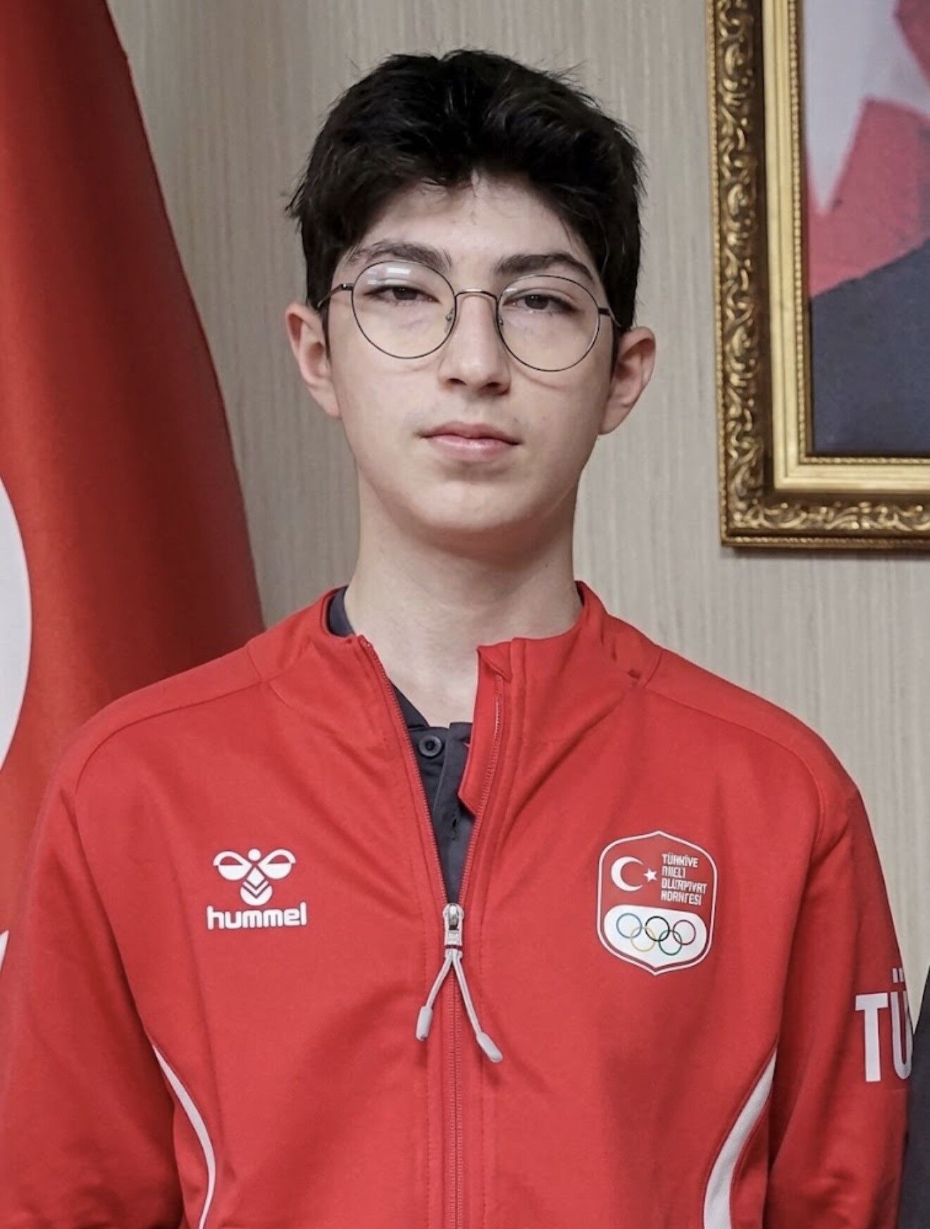 15 yaşındaki sporcu 10.kattan düşerek yaşamını yitirdi