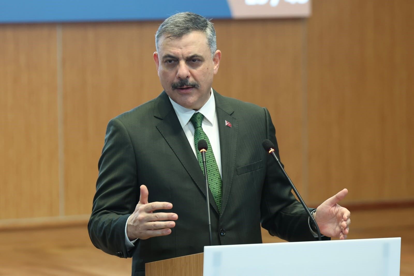 Bakan Çiftçi: Firarilerin peşini bırakmıyoruz