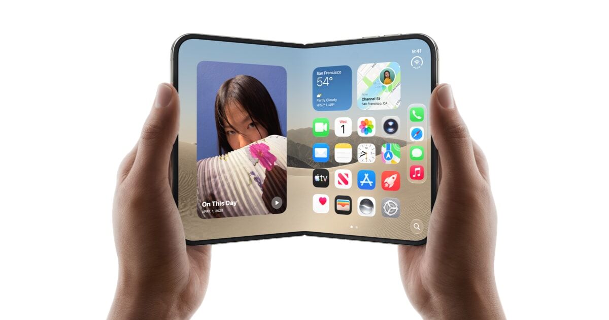 Apple I Phone Duo Opening I Phone Duo 260909 Lp.jpg.og