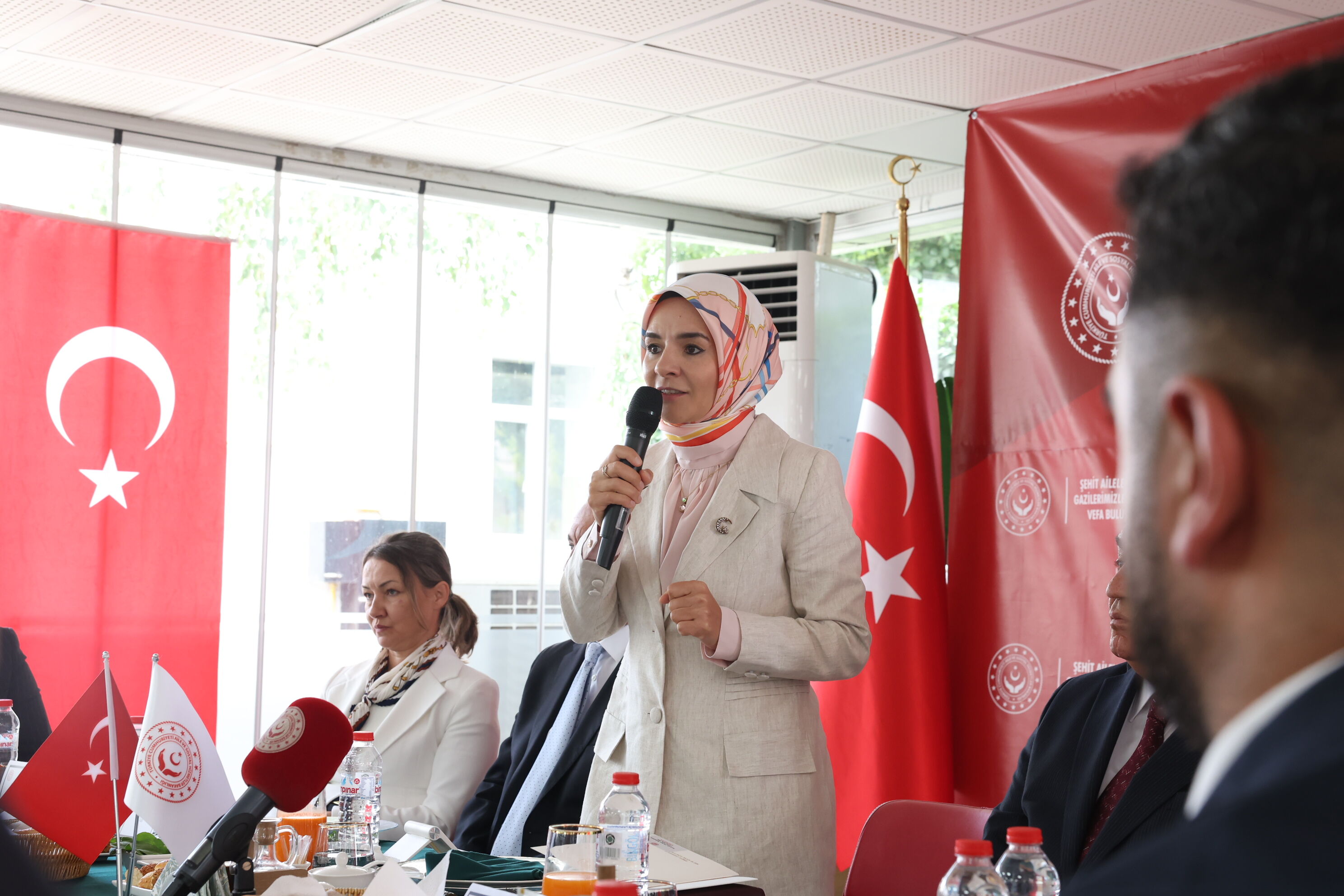 Bakan Göktaş Muş’ta Şehit Aileleriyle Buluştu (1)