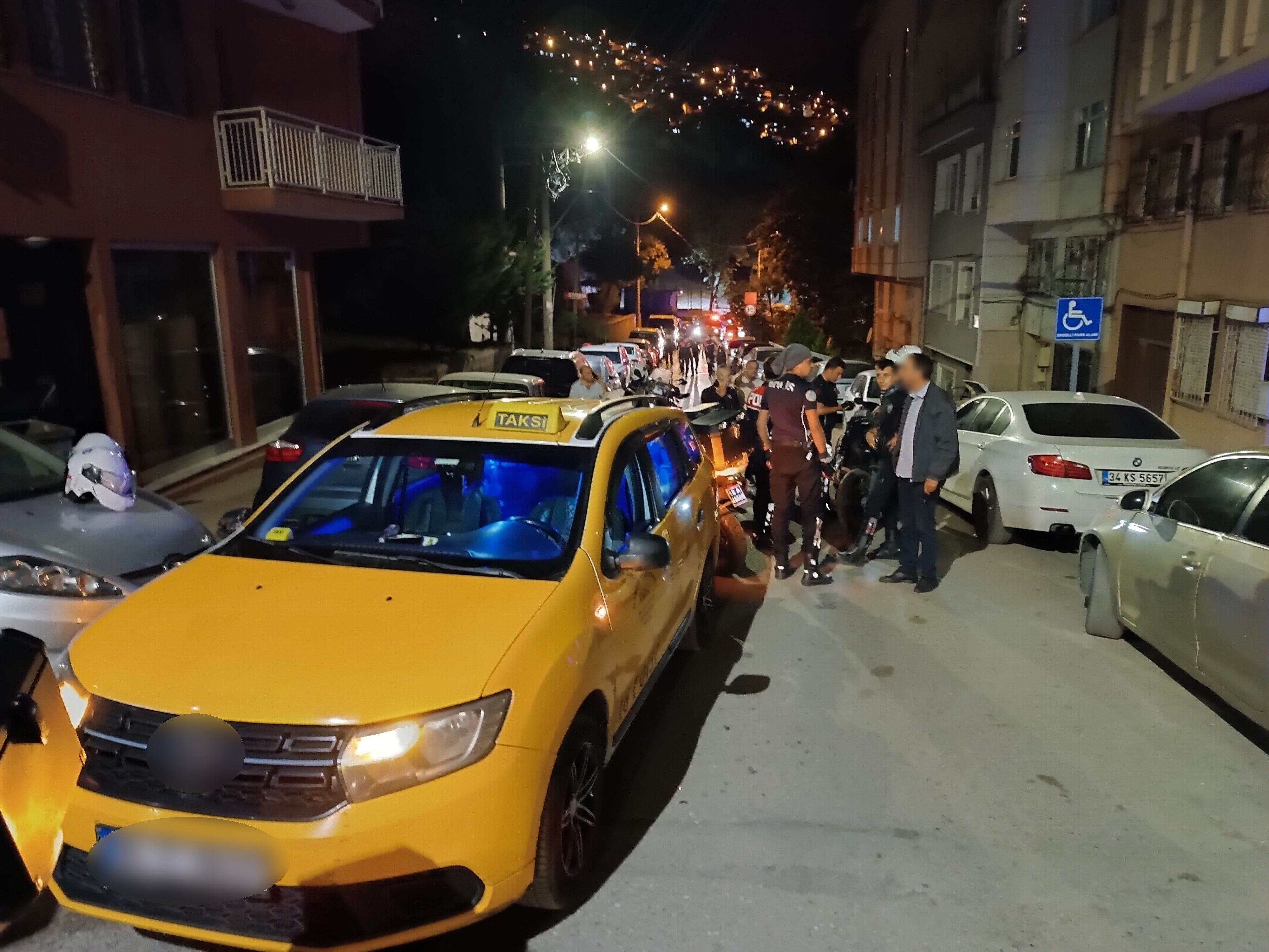 Bursa’da taksiden ateş açıldığı ihbarı polisi harekete geçirdi
