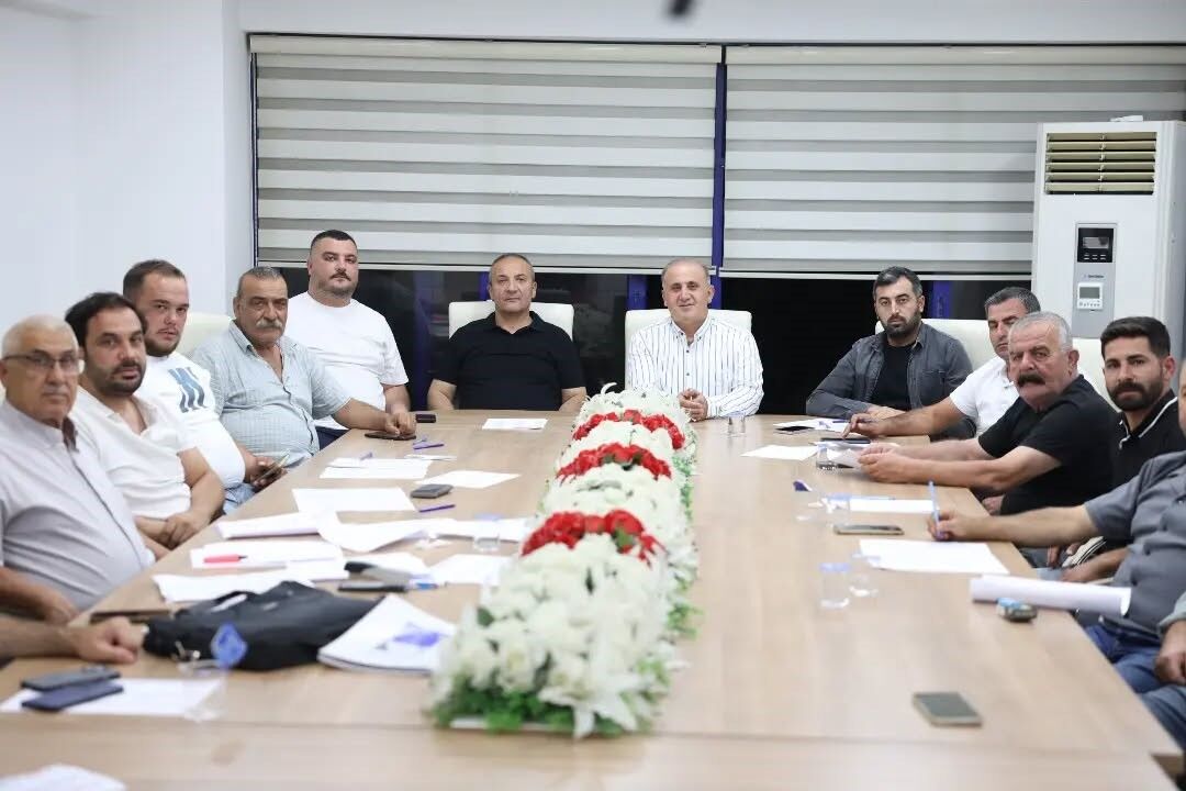İncirliova'da geleneksel deve güreşi için geri sayım başladı