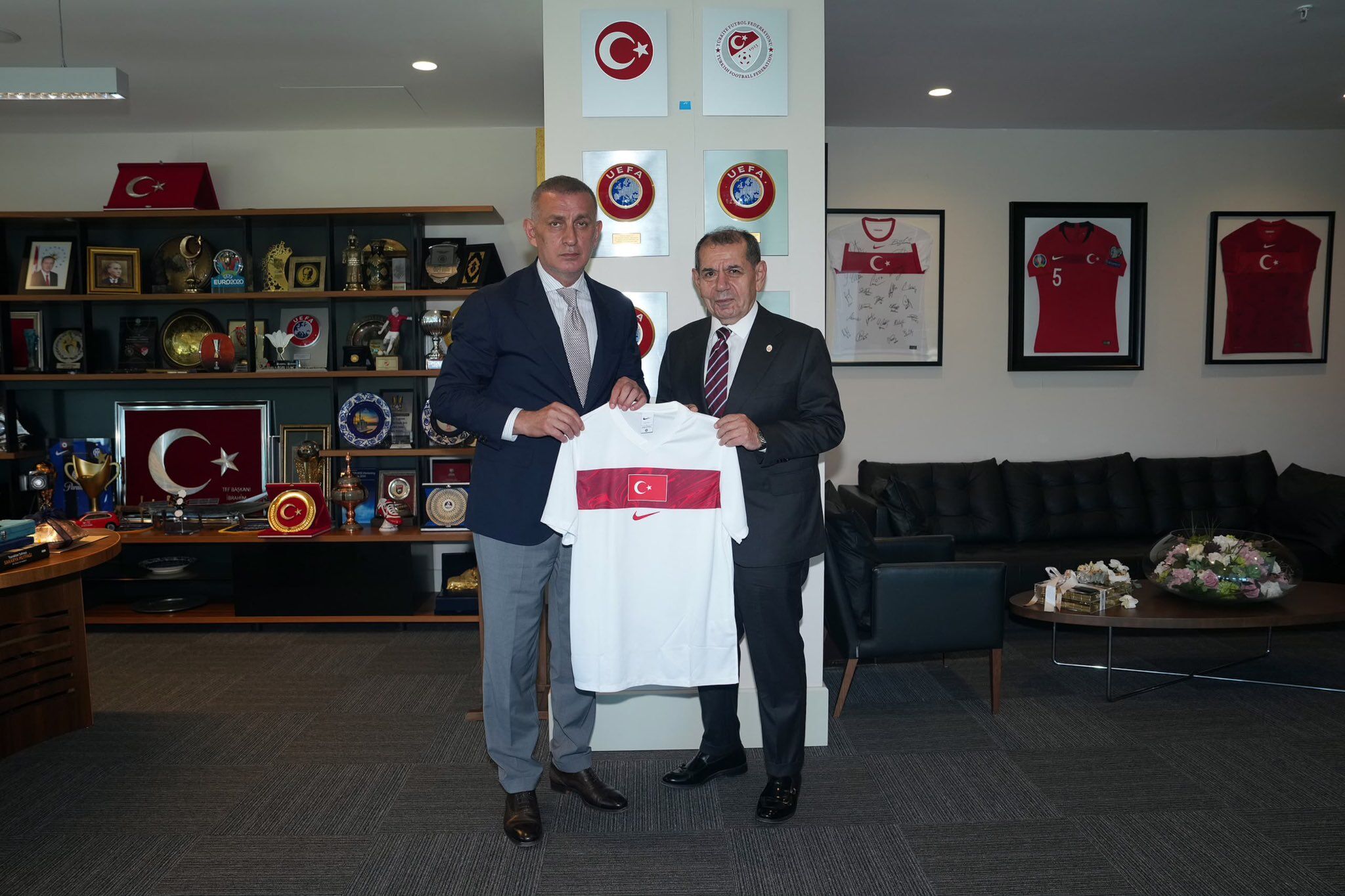 Dursun Özbek Ve Tff (1)