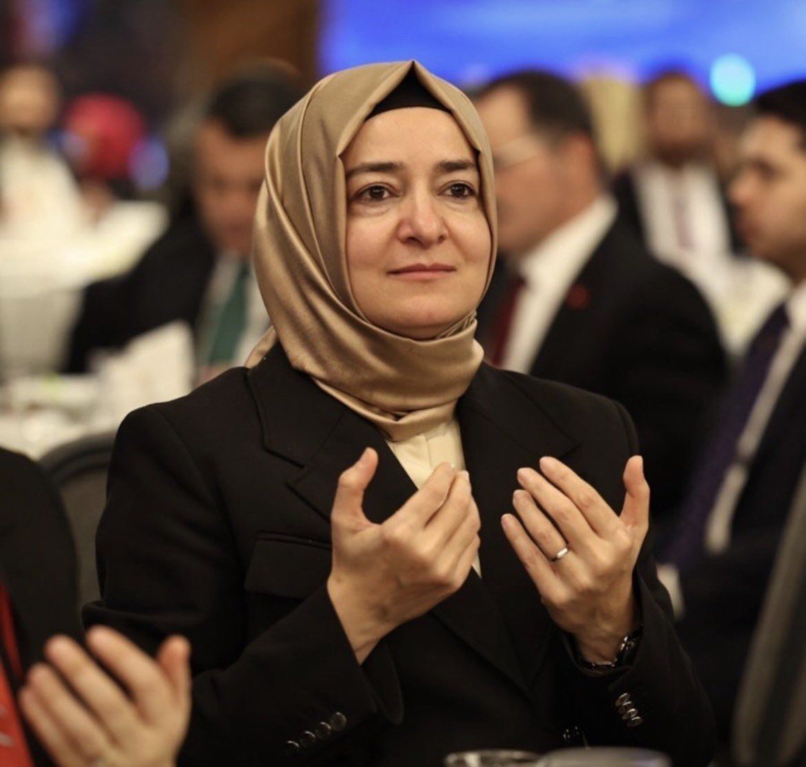 Fatma Betül Sayan Kaya.jpg3