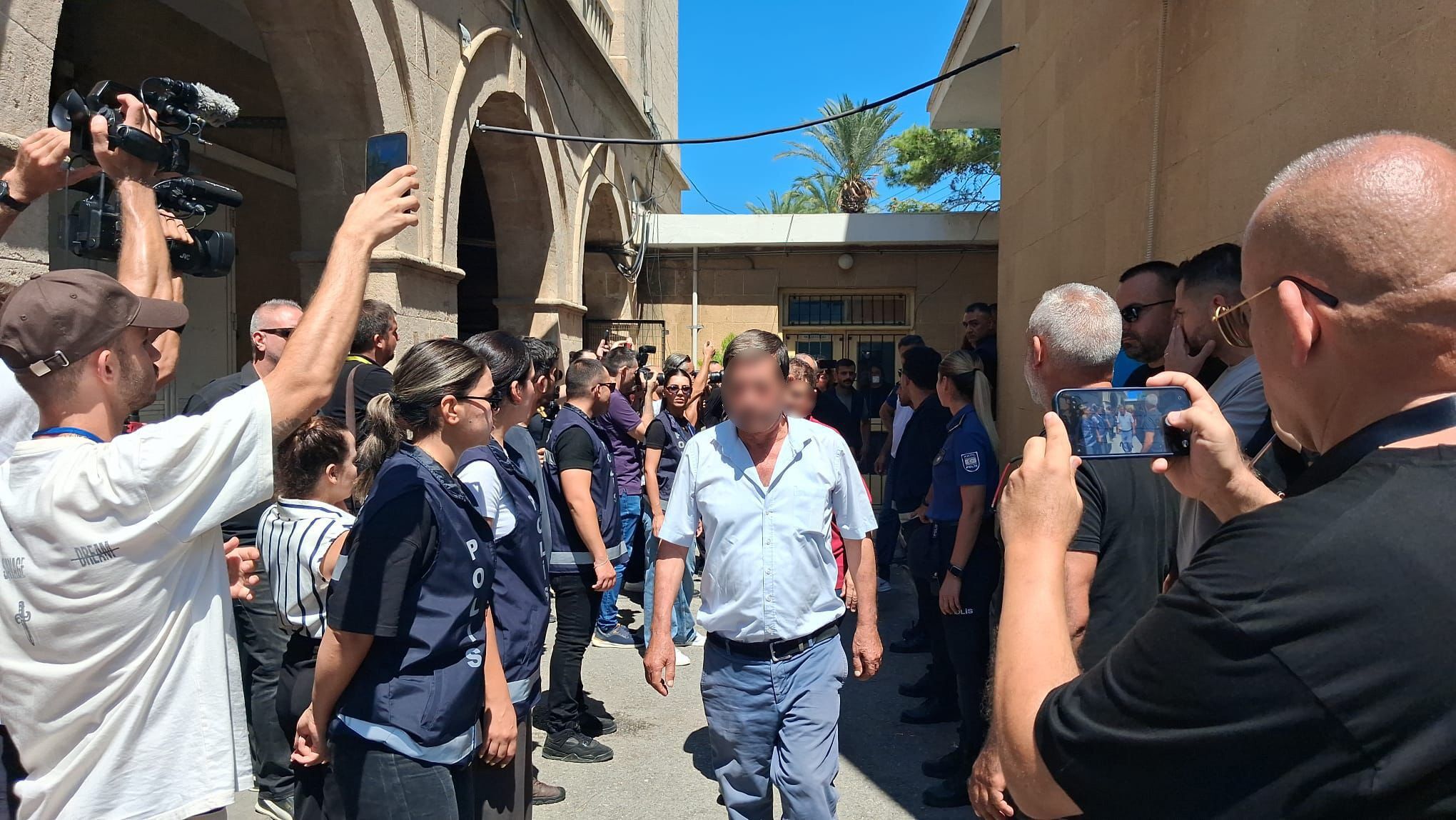 Girne'de Batan Gemi (1)