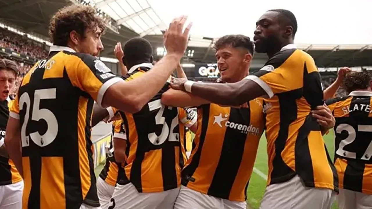 Hull City (1)-2