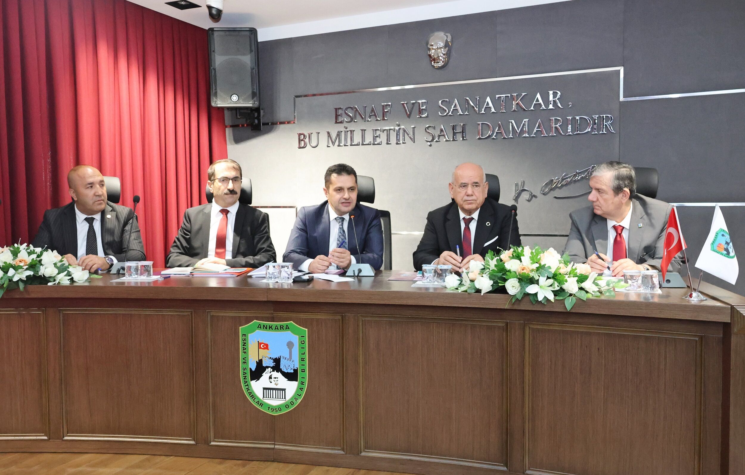 Oto Sanatkarları Mesleki Eğitim Için Bir Araya Geldi (3)
