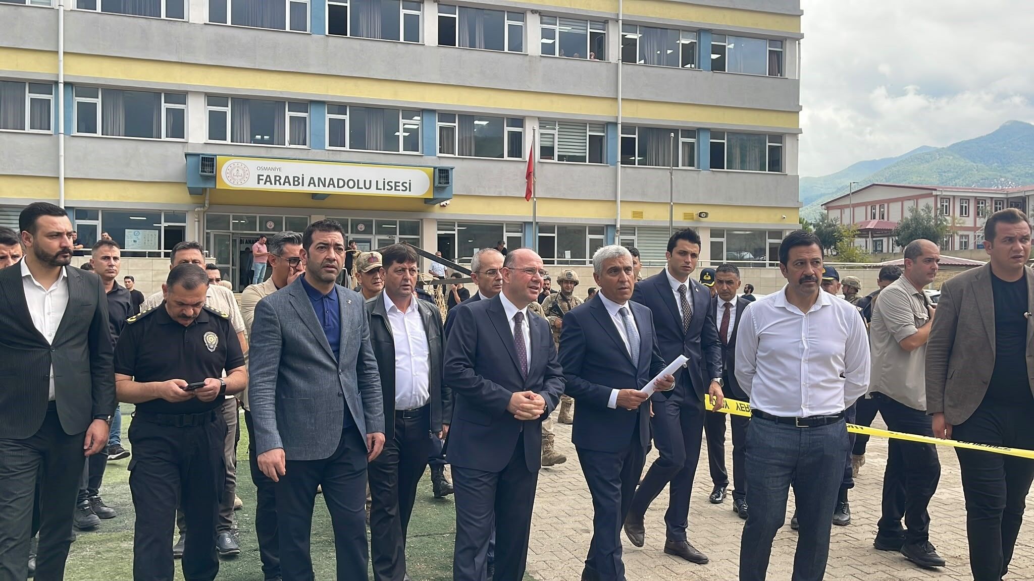 Vali Serdengeçti (1)