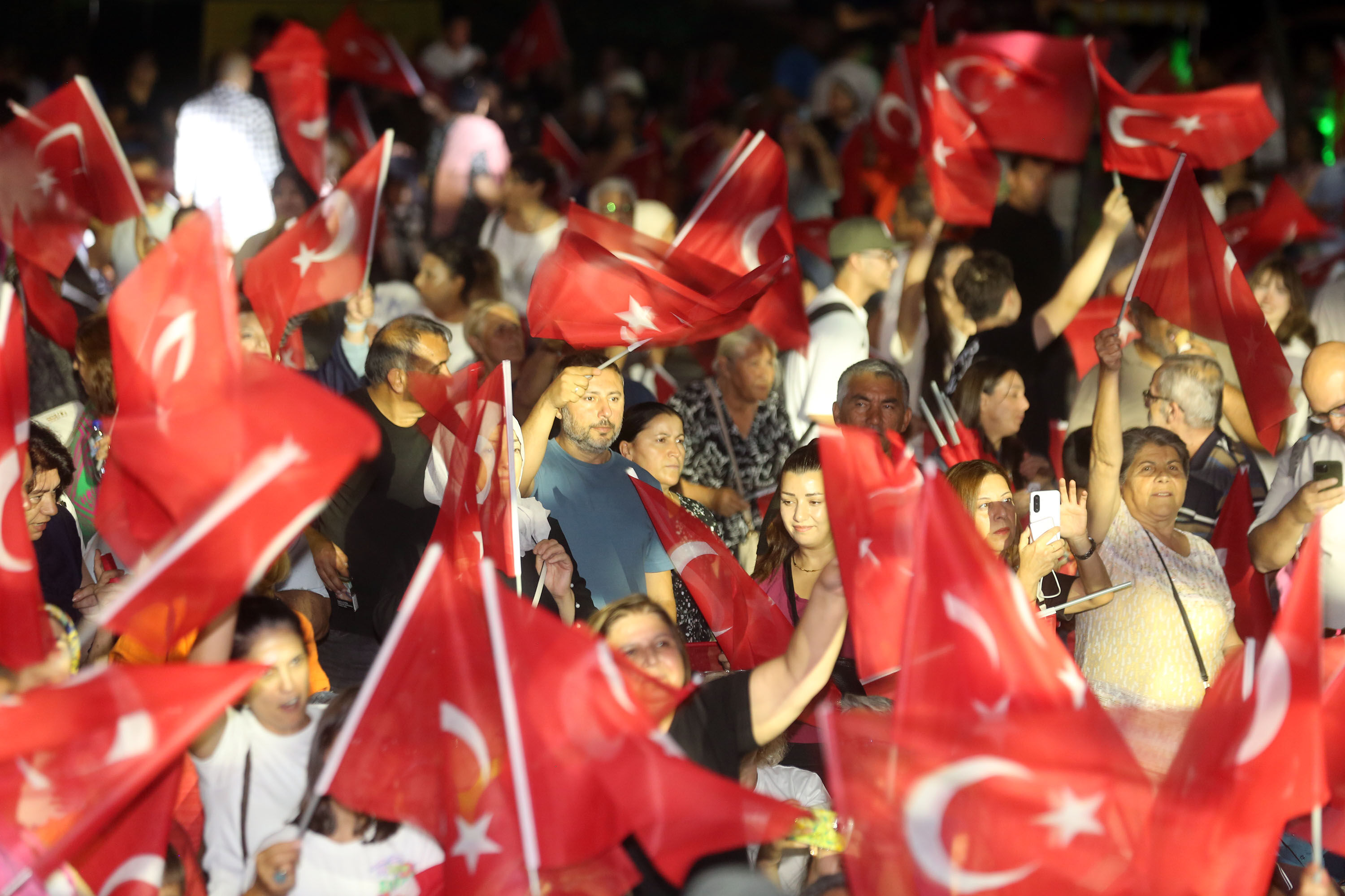 Yenimahalle’de Zafer Bayramı Kubat Konseriyle Kutlandı (4)