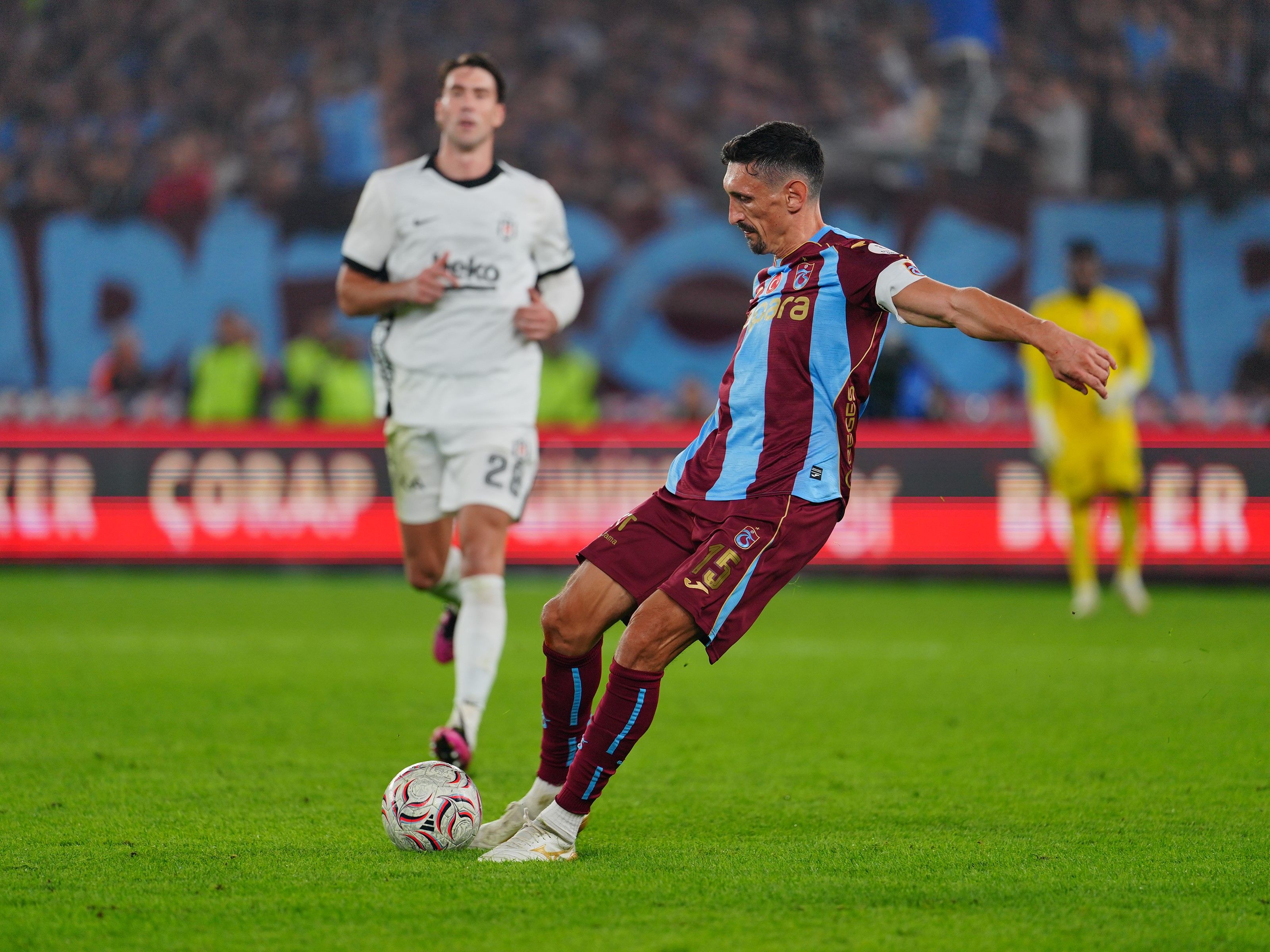 Trabzonspor, Beşiktaş'ı 2-0 mağlup etti - 4