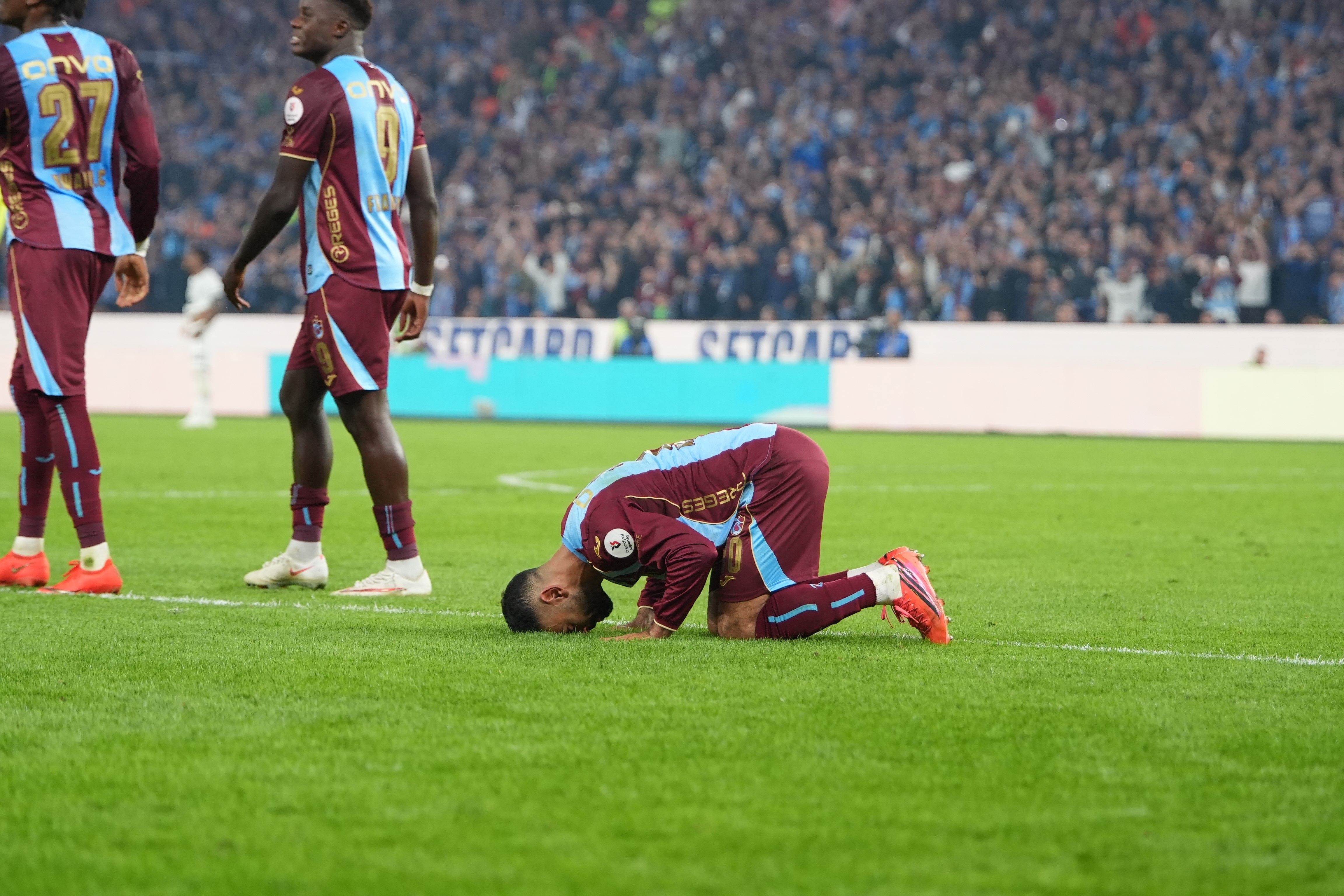 Trabzonspor, Beşiktaş'ı 2-0 mağlup etti - 3